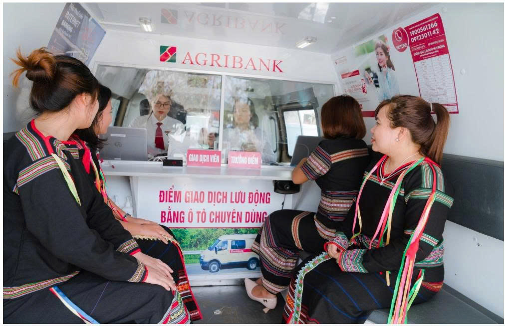 Lan tỏa dòng vốn, mở rộng cơ hội phát triển vùng đồng bào dân tộc thiểu số - ảnh 2 Hình ảnh: Lan tỏa dòng vốn, mở rộng cơ hội phát triển vùng đồng bào dân tộc thiểu số số 2